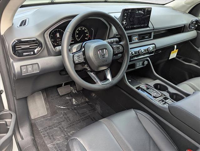 new 2025 Honda Pilot car, priced at $44,450