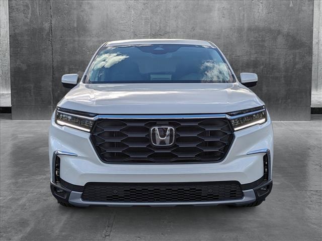 new 2025 Honda Pilot car, priced at $46,180