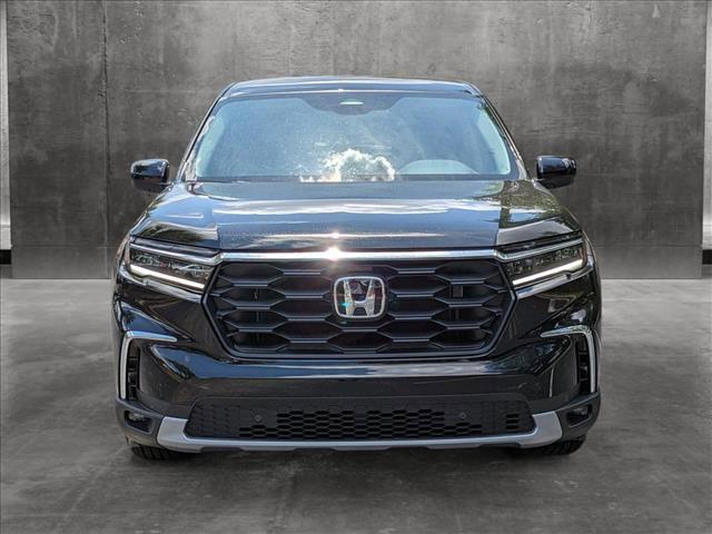 new 2025 Honda Pilot car, priced at $44,925
