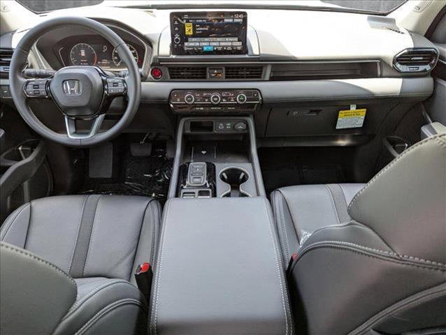 new 2025 Honda Pilot car, priced at $50,475