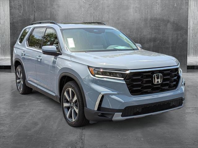 new 2025 Honda Pilot car, priced at $50,475