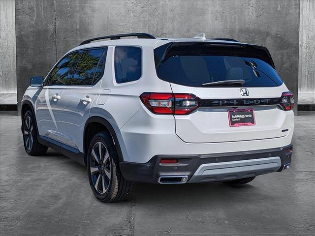 new 2025 Honda Pilot car, priced at $46,300