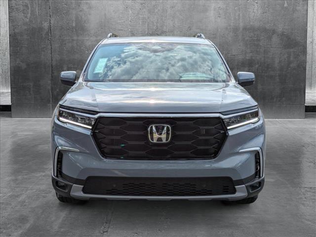 new 2025 Honda Pilot car, priced at $50,475