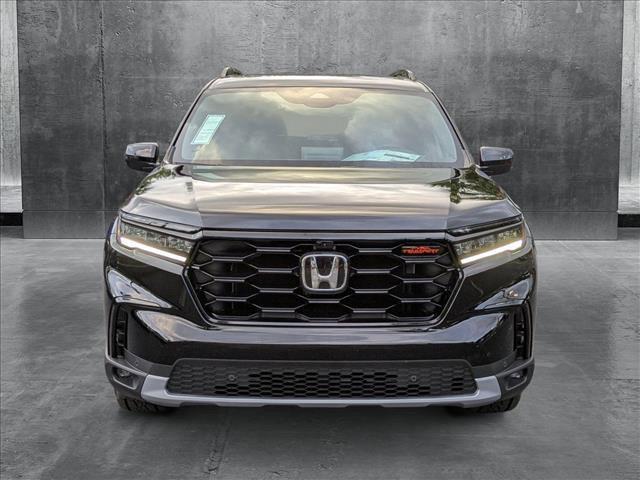 new 2025 Honda Pilot car, priced at $49,833