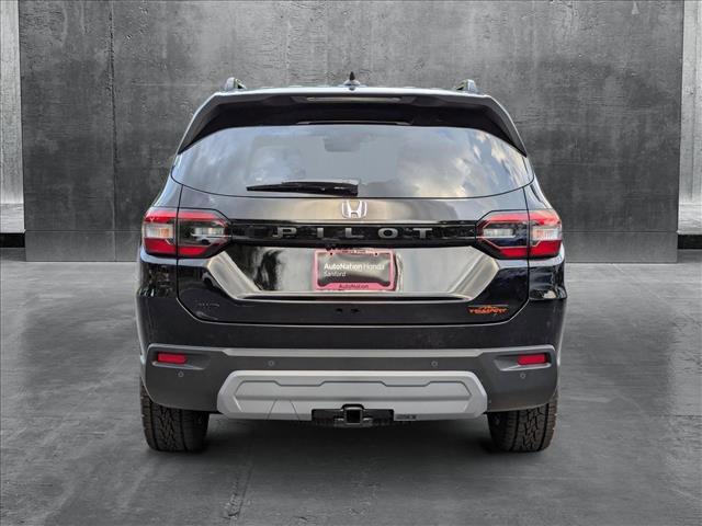 new 2025 Honda Pilot car, priced at $49,833