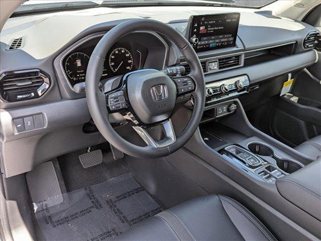 new 2025 Honda Pilot car, priced at $49,955