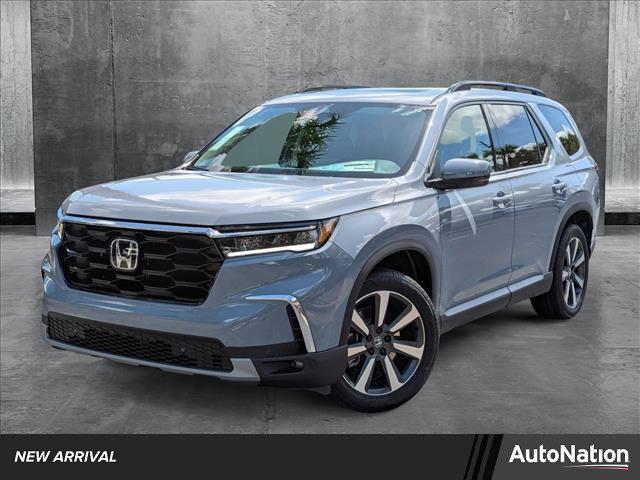 new 2025 Honda Pilot car, priced at $49,955