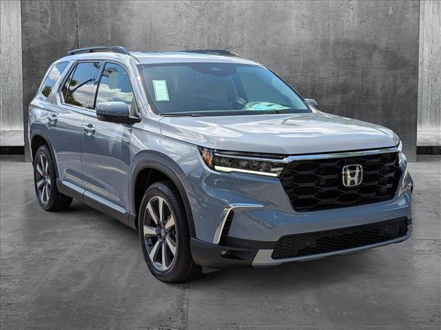 new 2025 Honda Pilot car, priced at $49,955