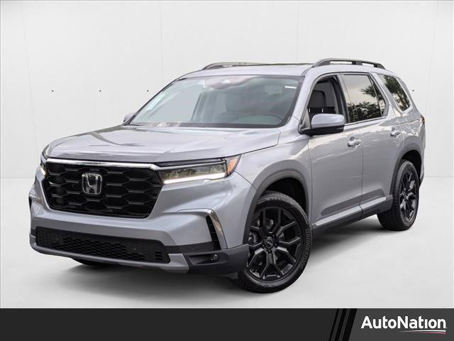 new 2025 Honda Pilot car, priced at $49,036