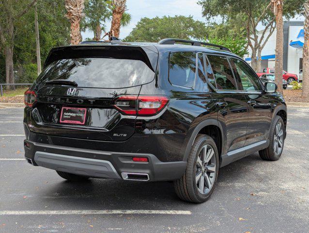 new 2025 Honda Pilot car, priced at $52,042