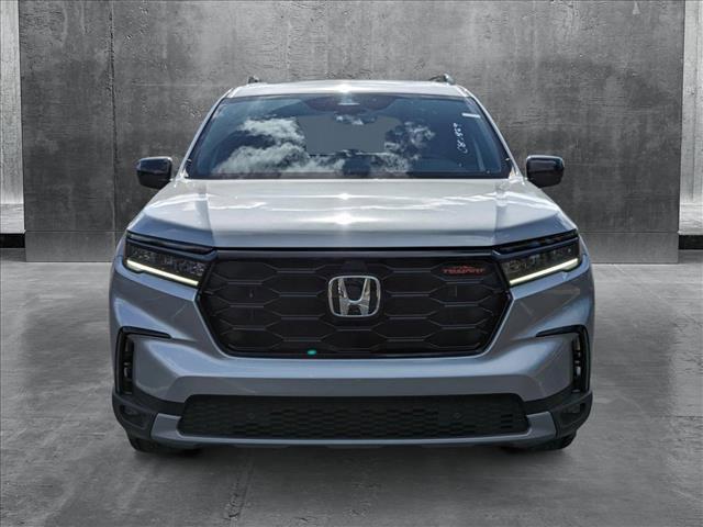 new 2025 Honda Pilot car, priced at $50,353