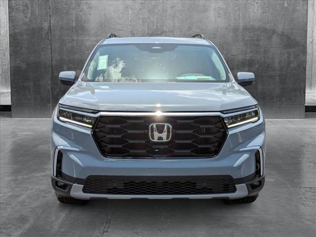 new 2025 Honda Pilot car, priced at $47,955