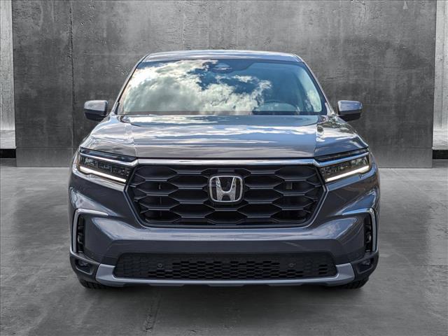 new 2025 Honda Pilot car, priced at $44,953