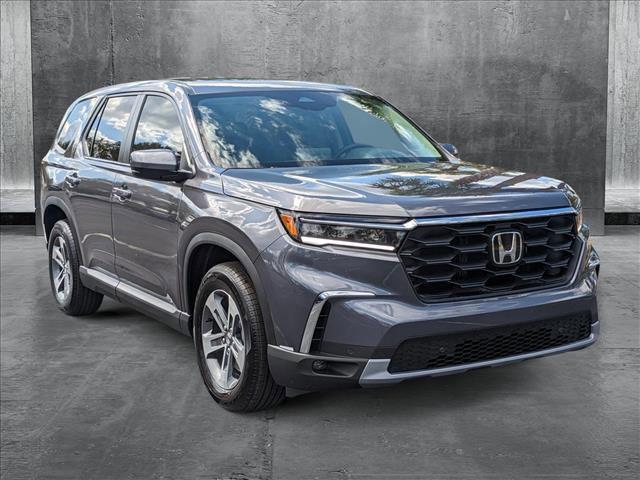 new 2025 Honda Pilot car, priced at $44,953