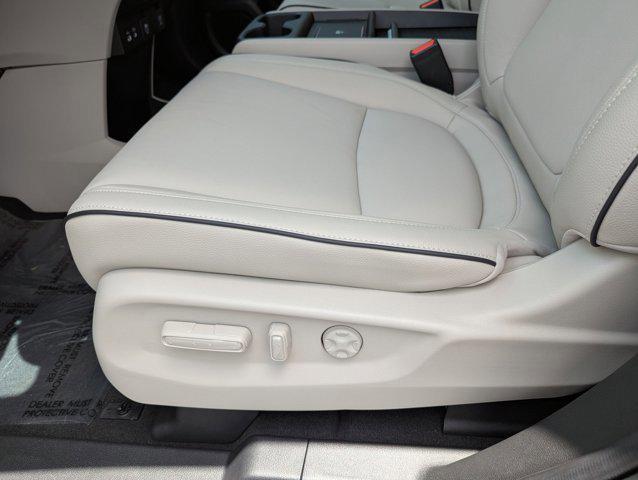 new 2025 Honda Odyssey car, priced at $47,393