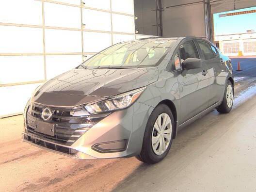 used 2023 Nissan Versa car