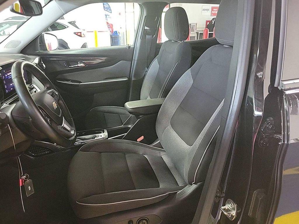 used 2024 Chevrolet TrailBlazer car