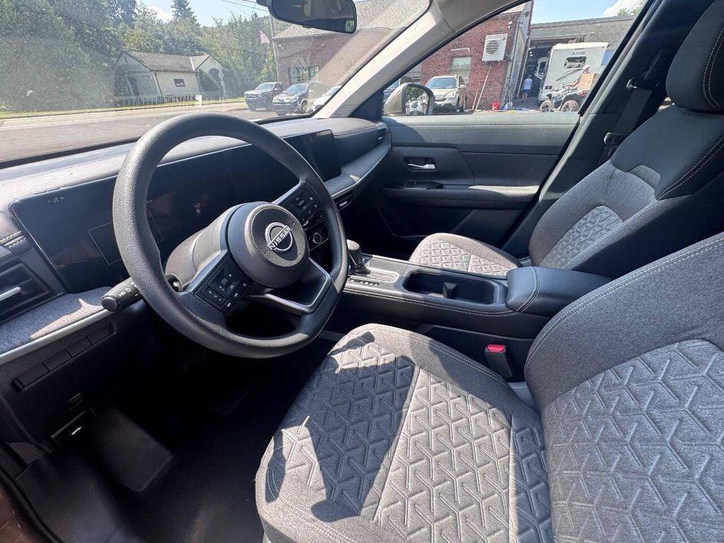 used 2025 Nissan Kicks car