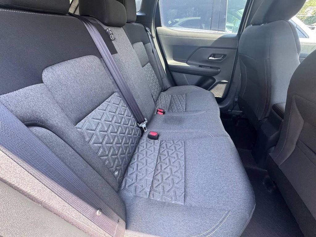 used 2025 Nissan Kicks car