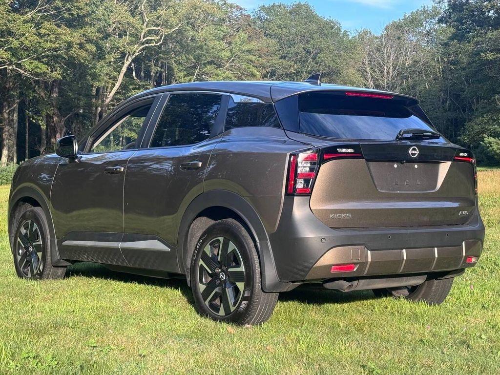 used 2025 Nissan Kicks car