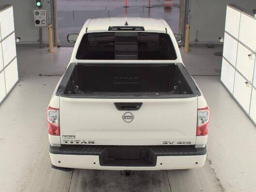 used 2023 Nissan Titan car