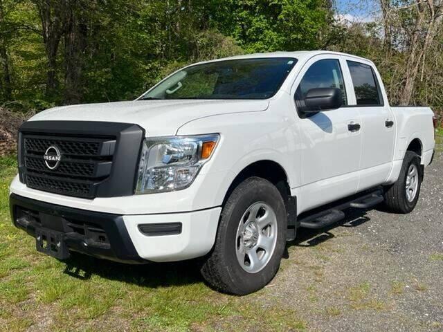 used 2023 Nissan Titan car