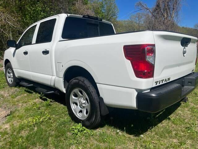 used 2023 Nissan Titan car