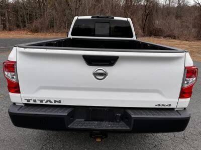 used 2017 Nissan Titan car