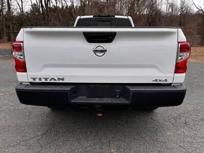 used 2017 Nissan Titan car