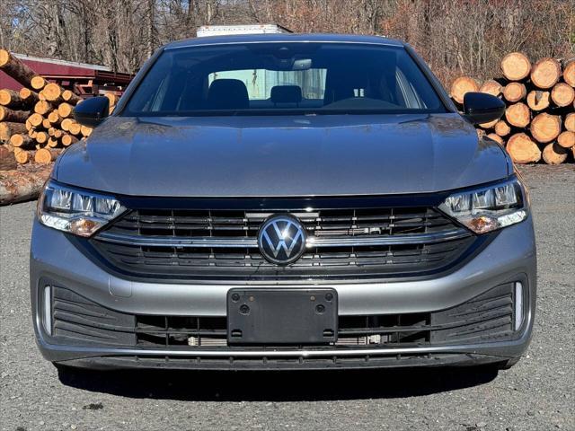 used 2024 Volkswagen Jetta car