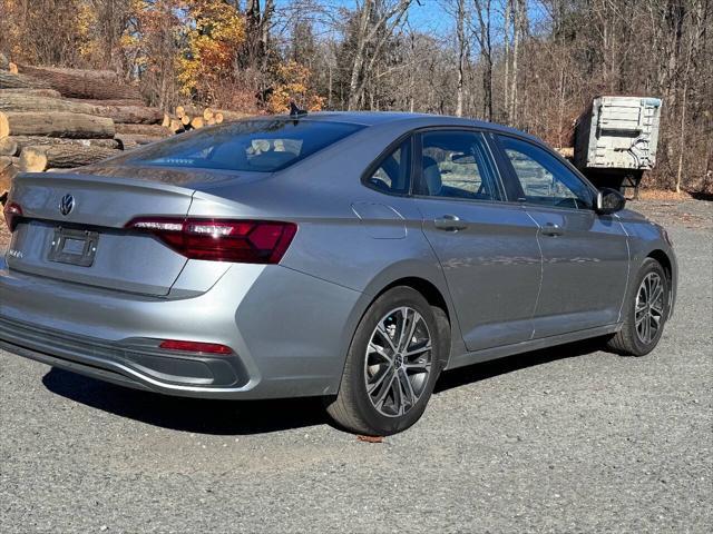 used 2024 Volkswagen Jetta car