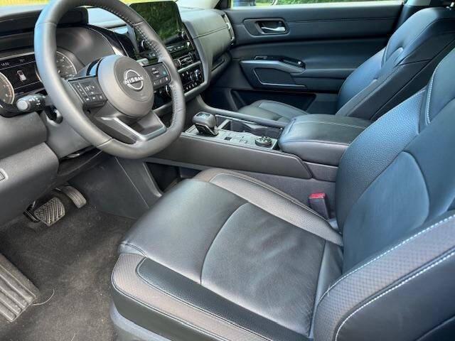 used 2023 Nissan Pathfinder car