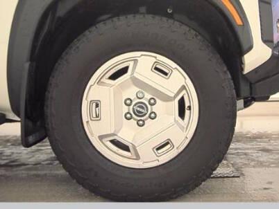used 2024 Nissan Frontier car