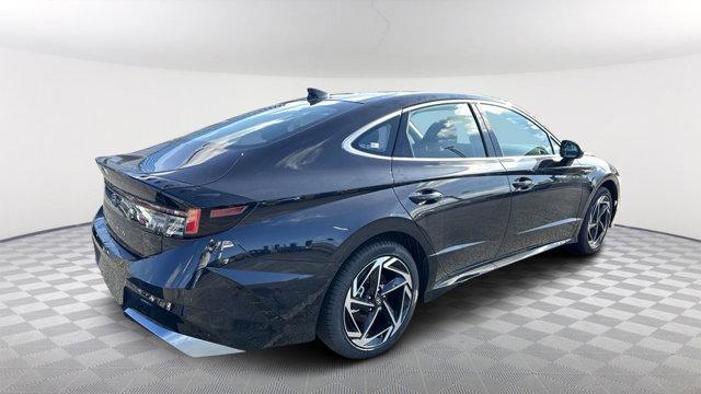 new 2024 Hyundai Sonata car, priced at $30,395