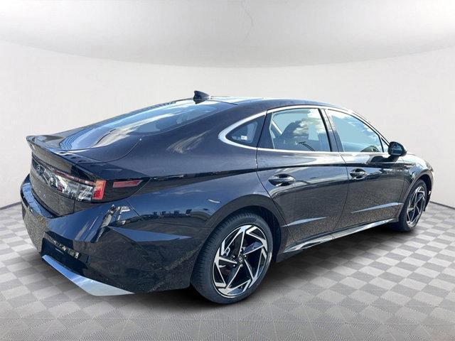 new 2024 Hyundai Sonata car, priced at $30,395