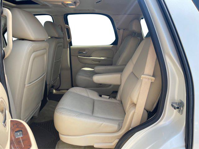 used 2007 Cadillac Escalade car, priced at $6,411