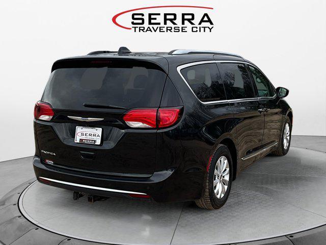 used 2018 Chrysler Pacifica car, priced at $14,523