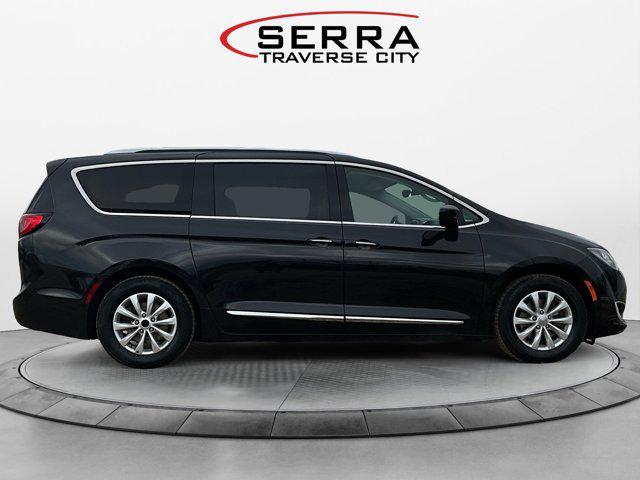 used 2018 Chrysler Pacifica car, priced at $14,523