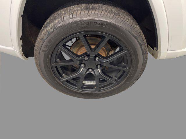 used 2015 Jeep Grand Cherokee car, priced at $10,211