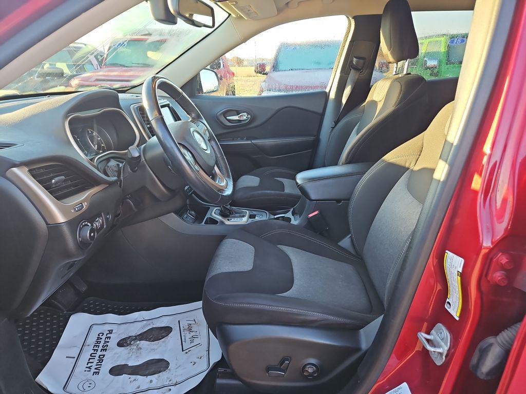 used 2014 Jeep Cherokee car, priced at $7,433