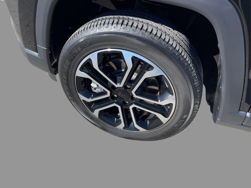 used 2023 Jeep Compass car, priced at $24,233