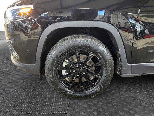 used 2023 Jeep Cherokee car, priced at $25,304