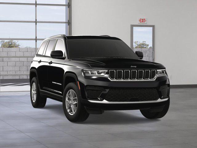 new 2025 Jeep Grand Cherokee car, priced at $43,700