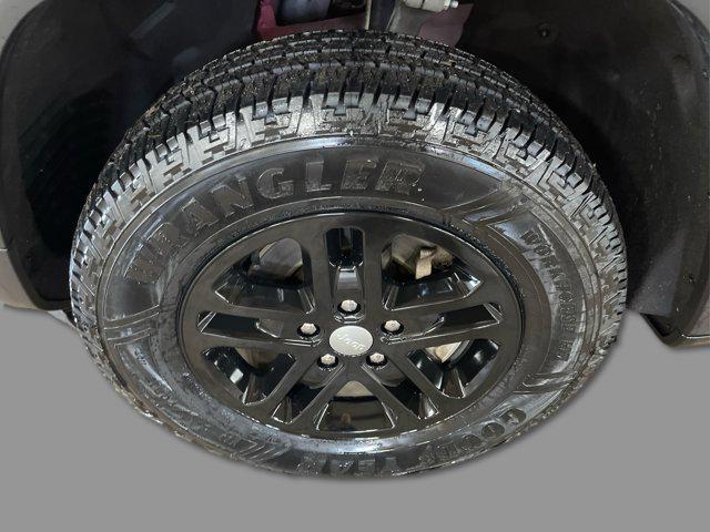 used 2023 Jeep Grand Cherokee car, priced at $29,411