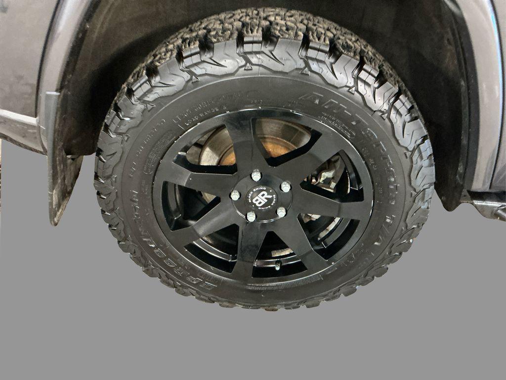 used 2017 Jeep Grand Cherokee car, priced at $17,355