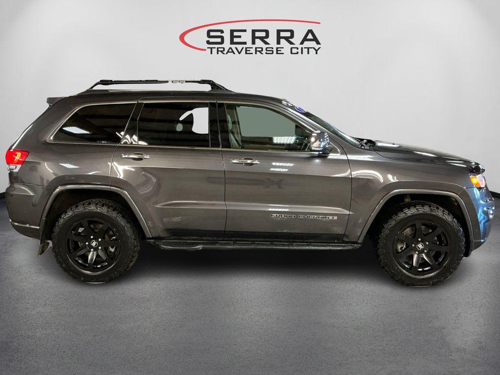 used 2017 Jeep Grand Cherokee car, priced at $17,355