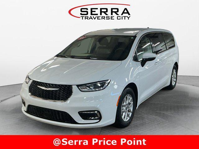 used 2023 Chrysler Pacifica car, priced at $25,751