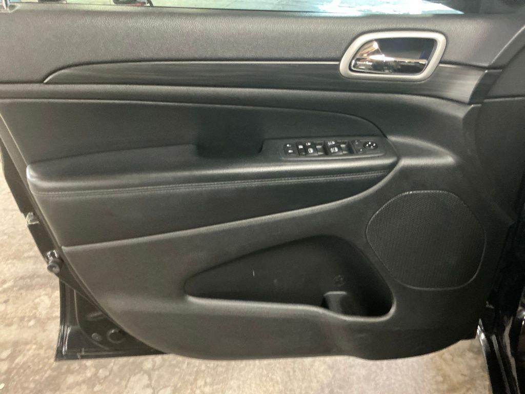 used 2021 Jeep Grand Cherokee car, priced at $20,911