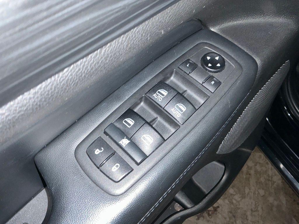 used 2021 Jeep Grand Cherokee car, priced at $20,911