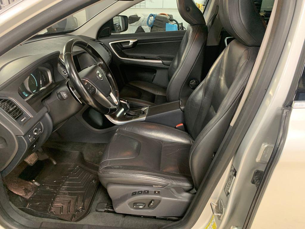 used 2014 Volvo XC60 car, priced at $6,922